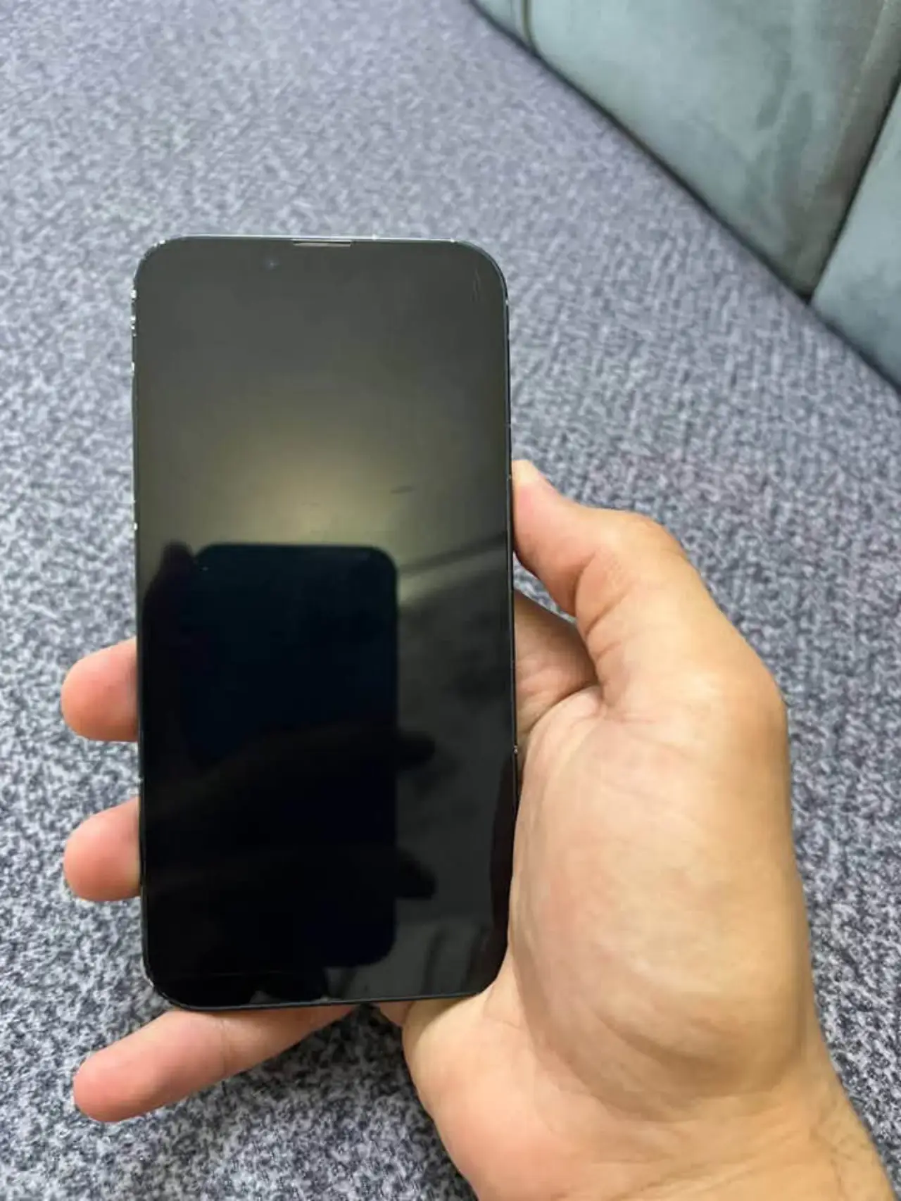 Apple iPhone 13