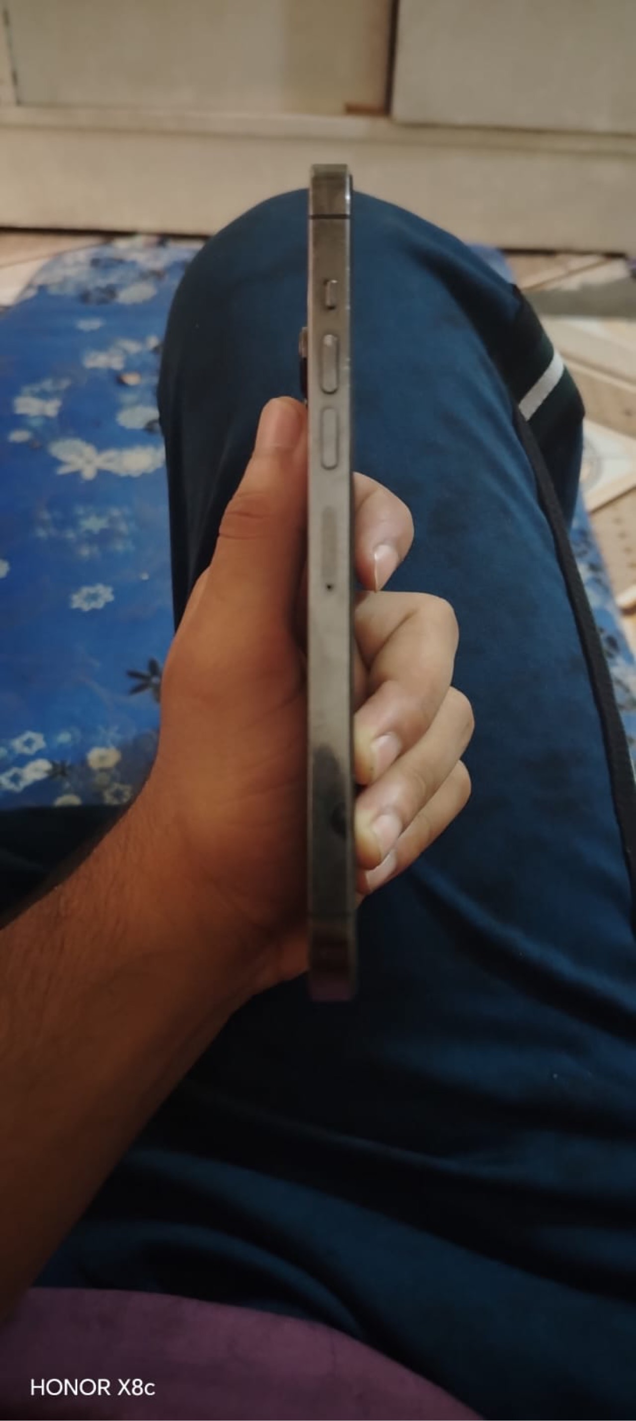 Apple iPhone 13 Pro Max — 550,000 د.ع