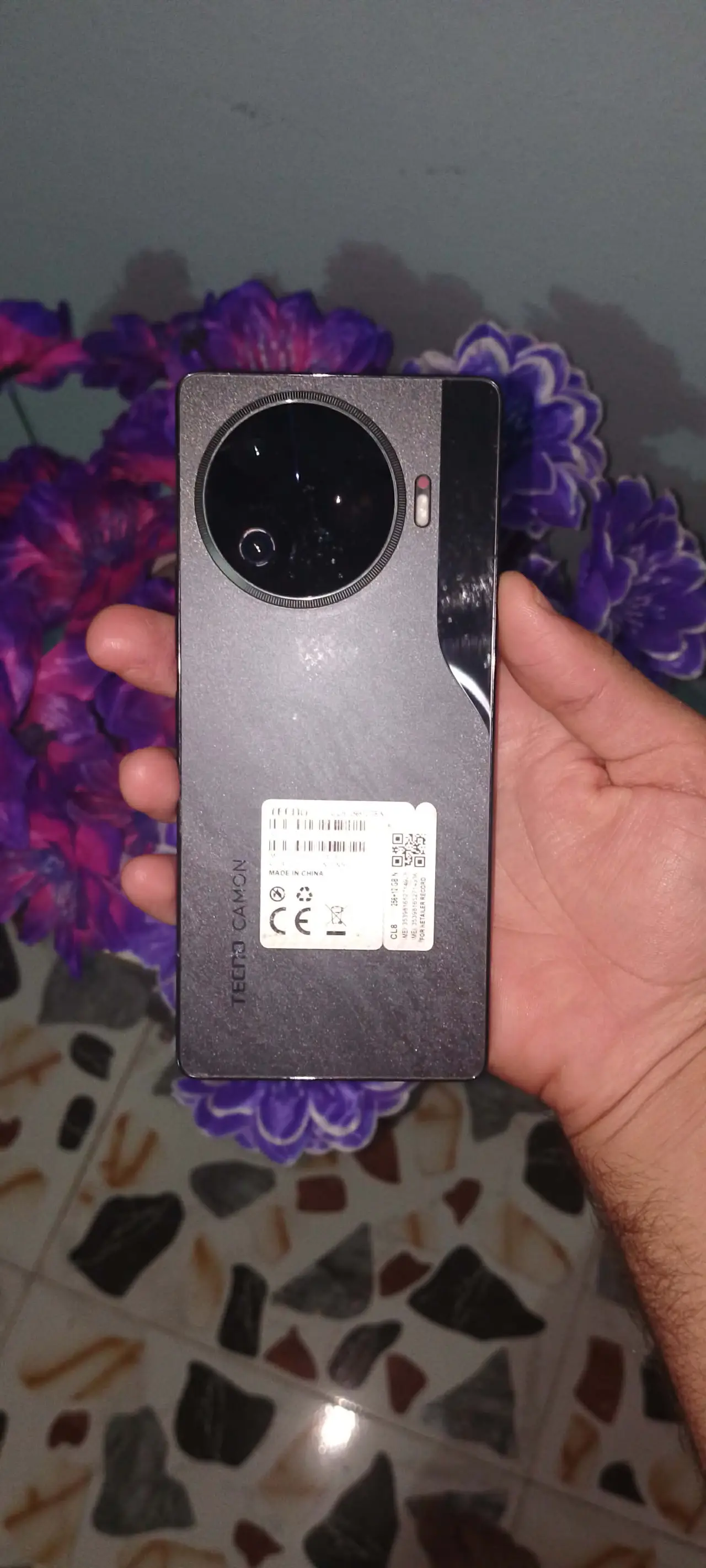 Tecno Camon 30 5G — 300,000 د.ع