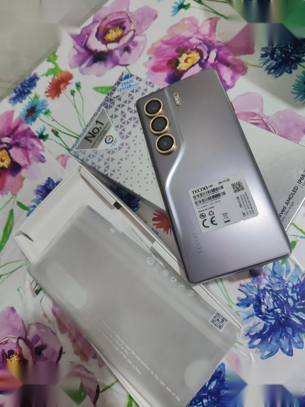 Tecno كامون جديد أو نضيف — 400,000 د.ع