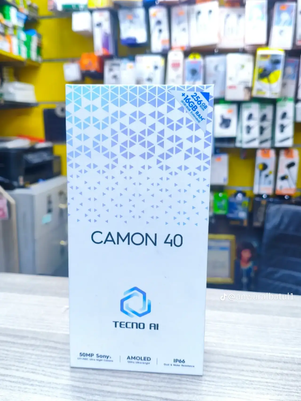 Tecno Camon 40 — 260,000 د.ع