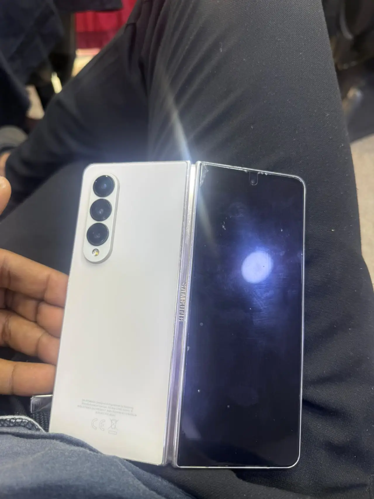 Samsung Galaxy Z Flip4 — 350,000 د.ع