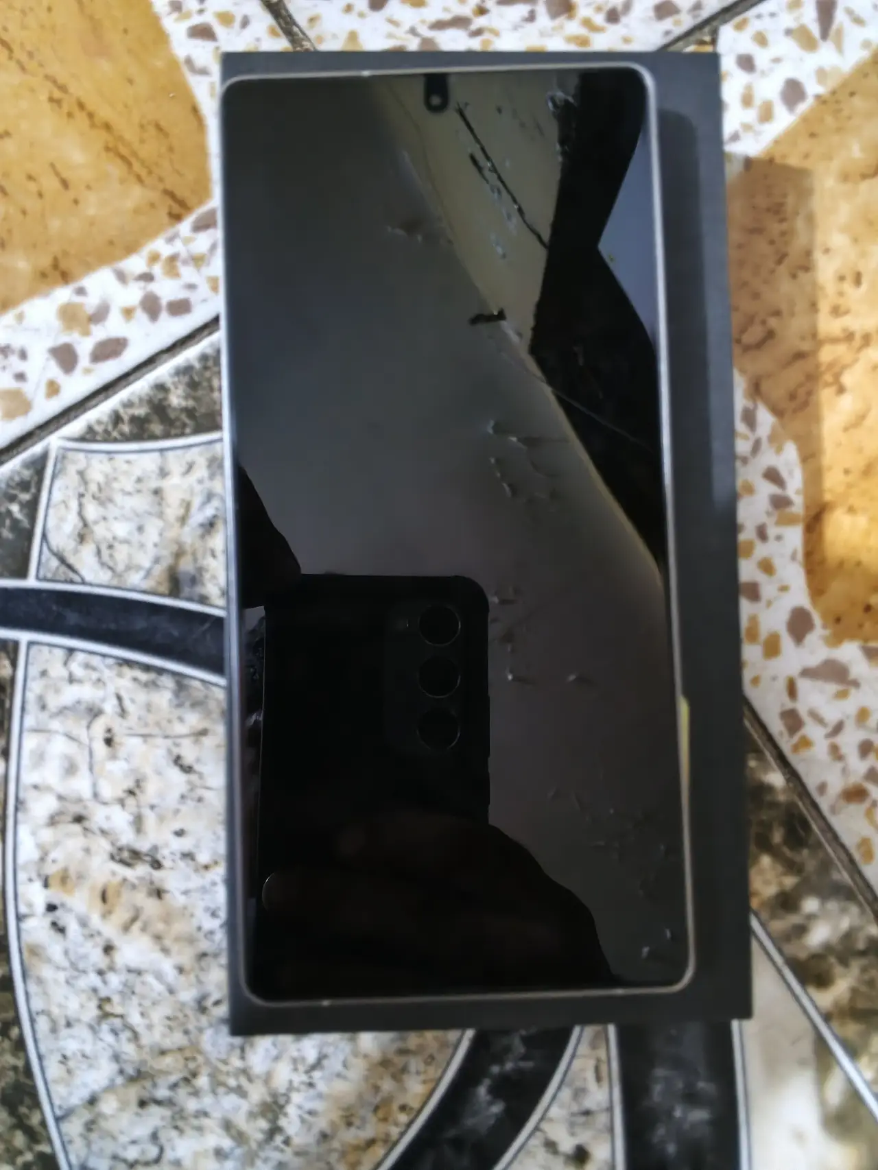 Samsung Galaxy S25 Ultra — 1,100,000 د.ع