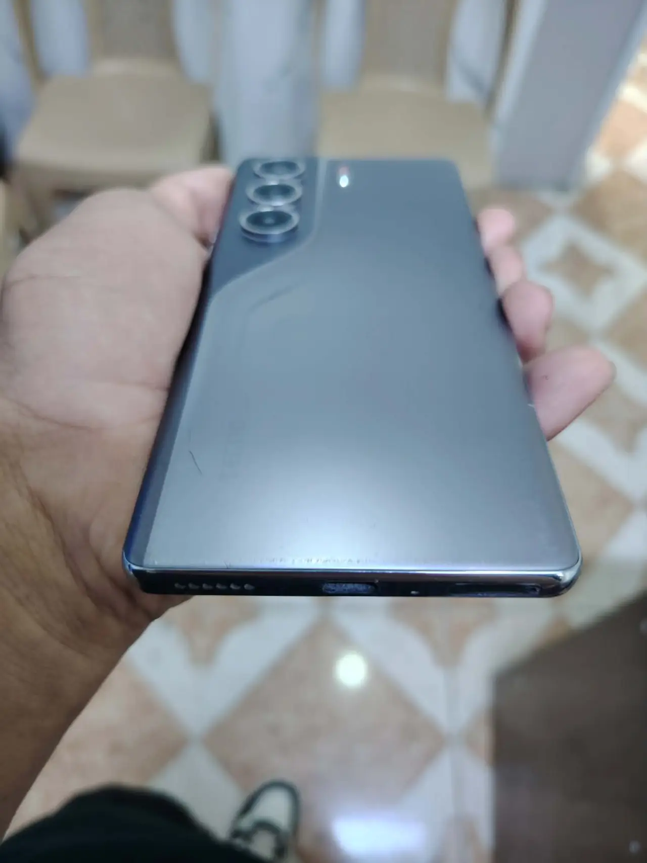 Tecno Camon 40 Pro 5G — 320,000 د.ع