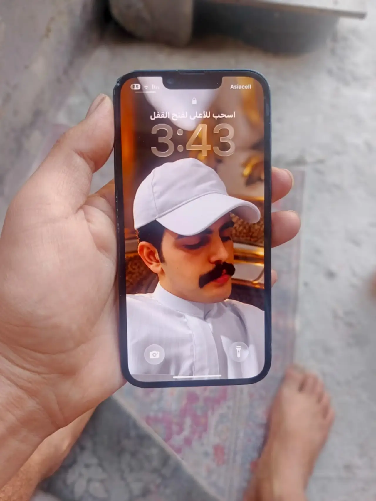Apple iPhone 13
