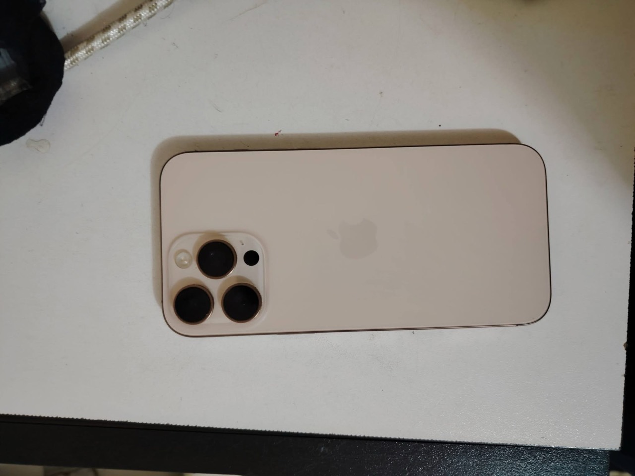 Apple iPhone 16 Pro Max — 1,300,000 د.ع