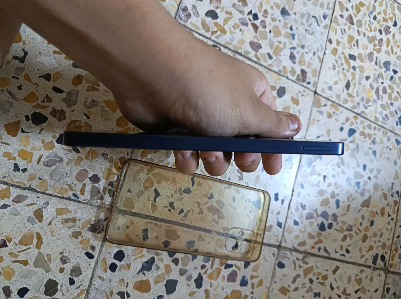 Samsung Galaxy A06 — 200,000 د.ع