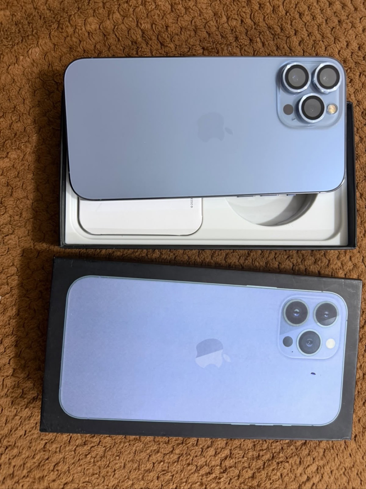 Apple iPhone 13 Pro Max — 750,000 د.ع