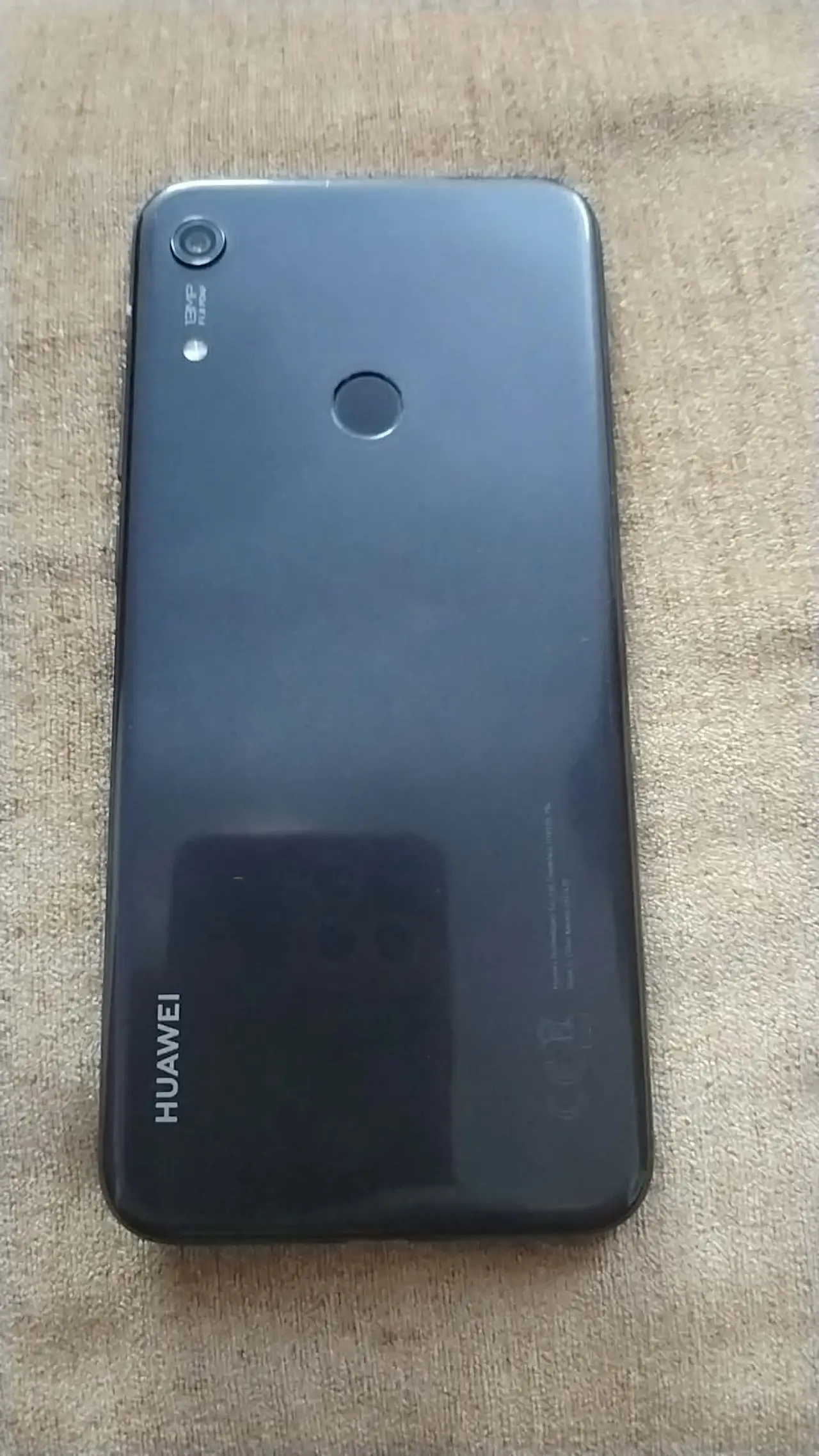 Huawei y6 — 60,000 د.ع