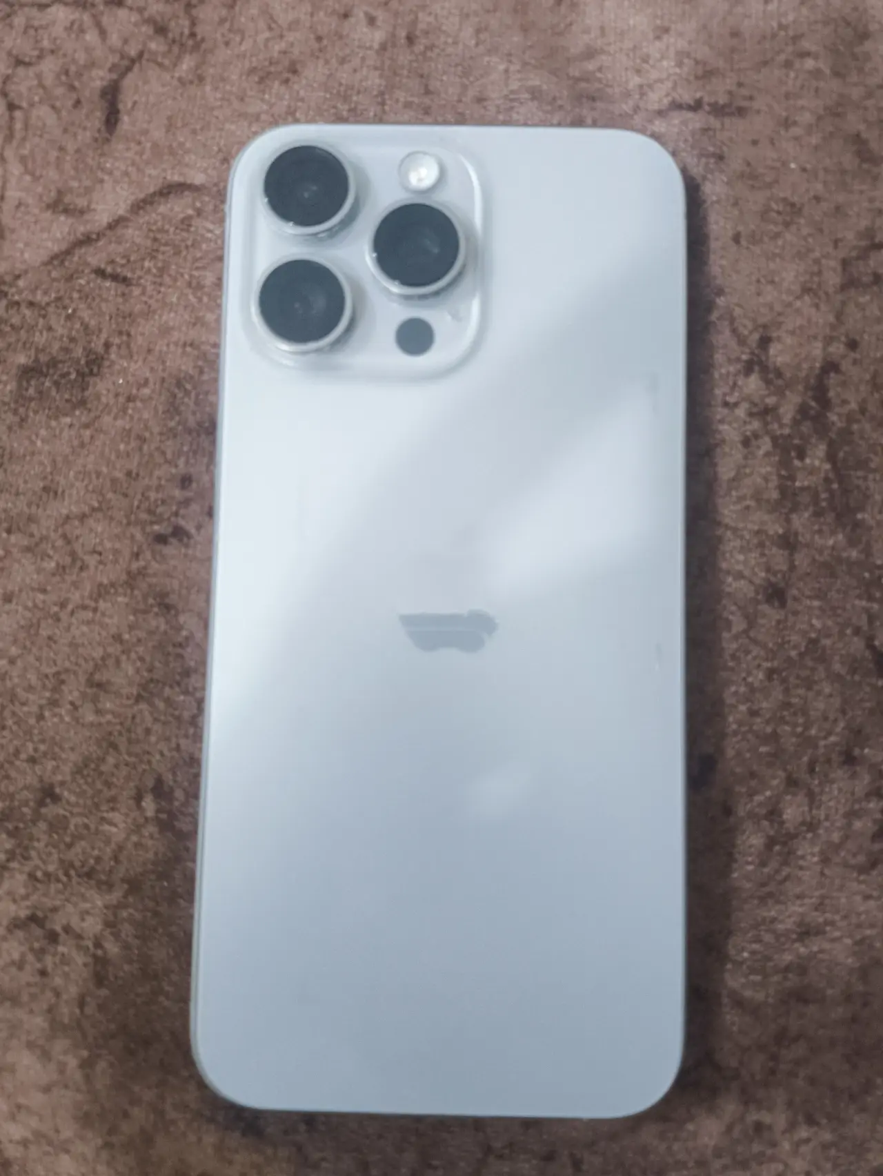 Apple iPhone 15 Pro — 1,500,000 د.ع