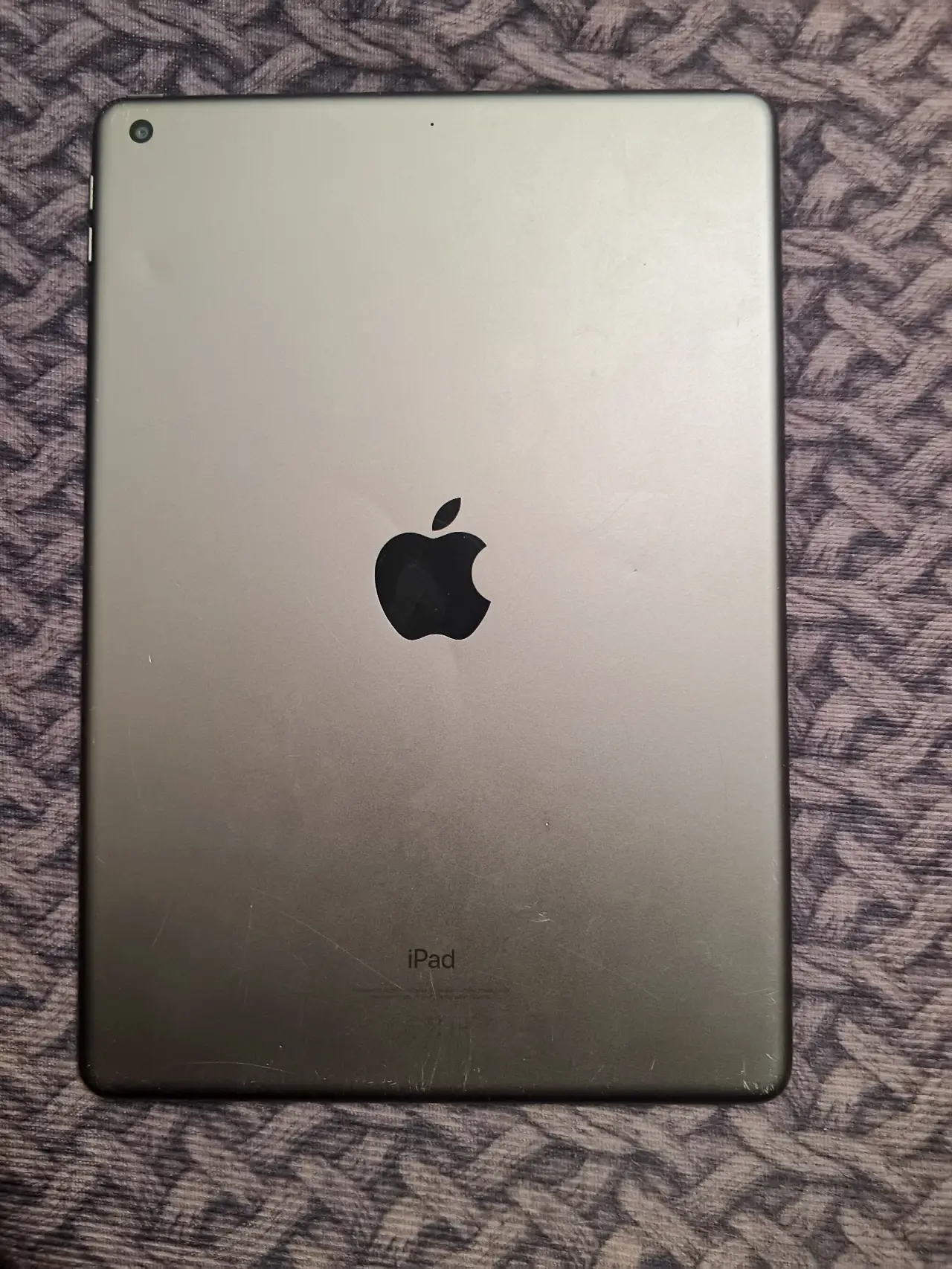 Apple ipad 9 — 250,000 د.ع
