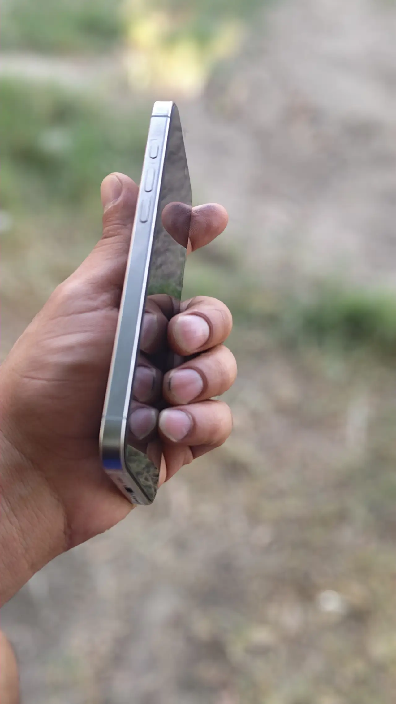 Apple iPhone 16 Pro Max — 1,175,000 د.ع