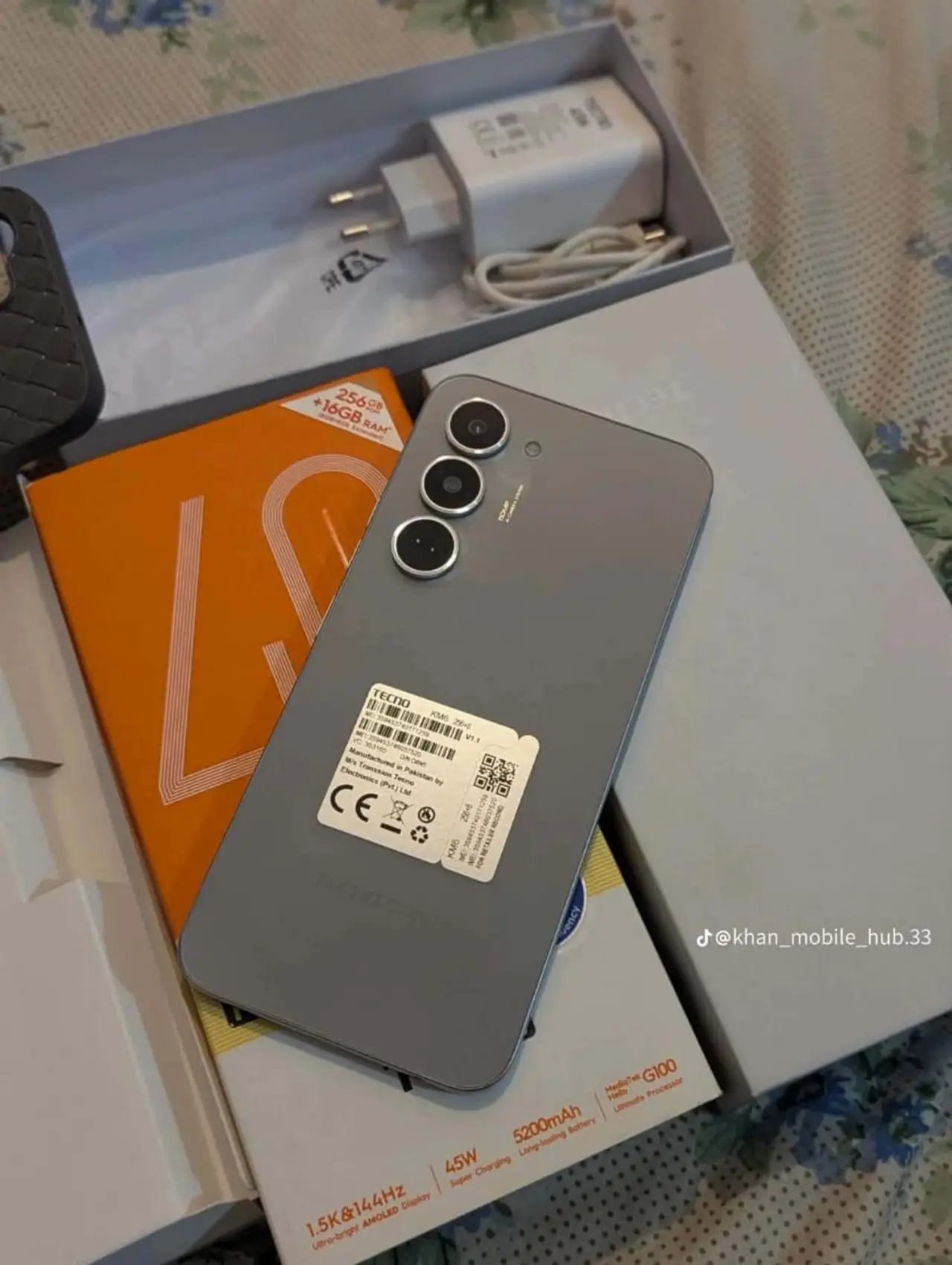 Tecno Spark 40 Pro — 240,000 د.ع