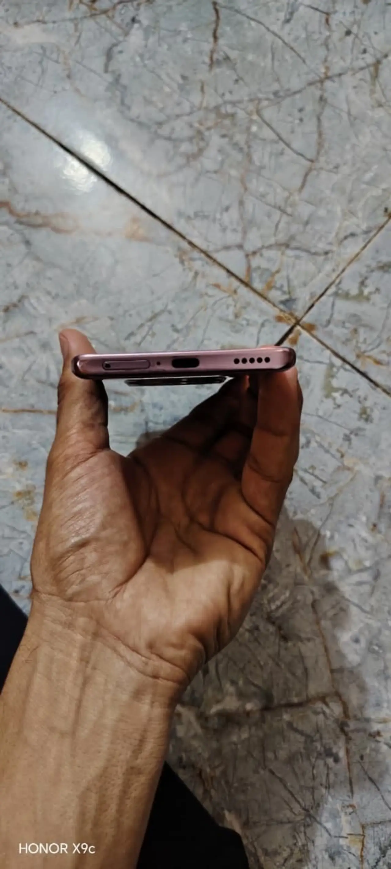 Honor X9C — 325,000 د.ع