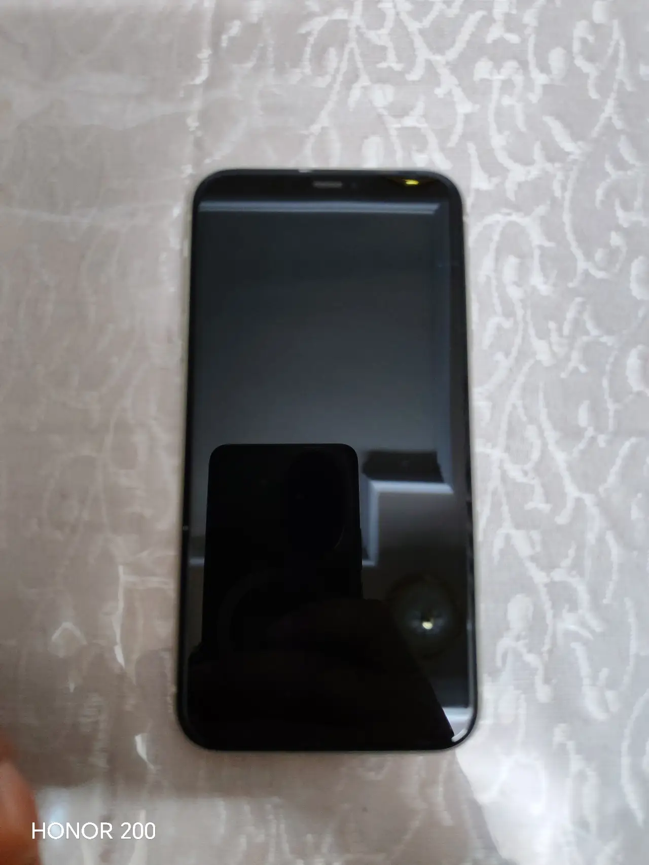 Apple iPhone 11 — 200,000 د.ع