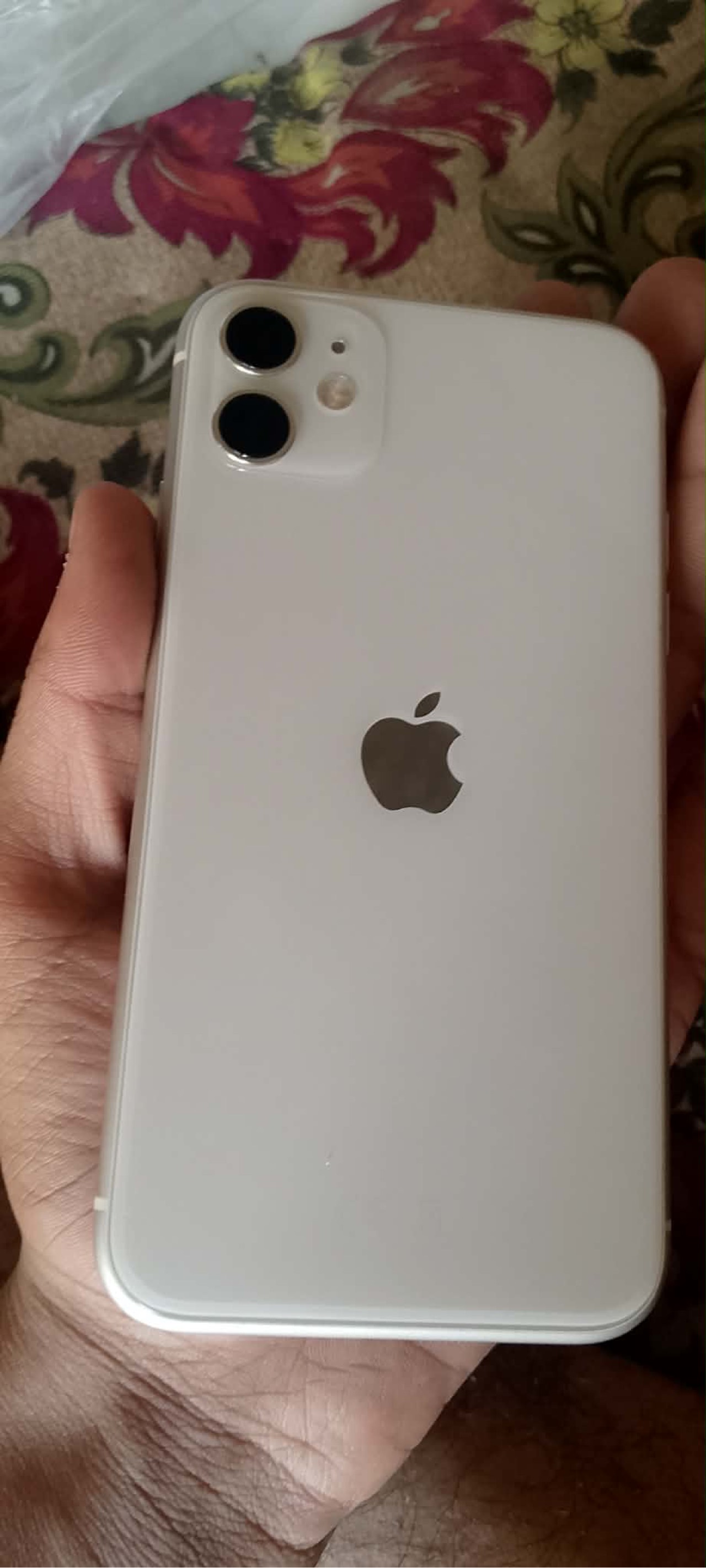 Apple iPhone 11