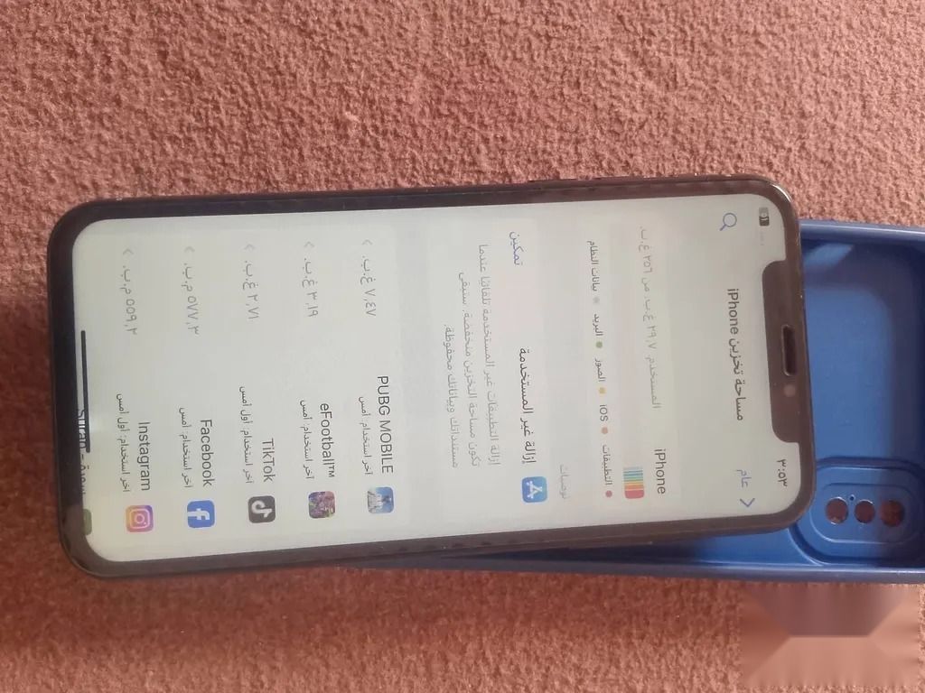 Apple iPhone XS — 125,000 د.ع