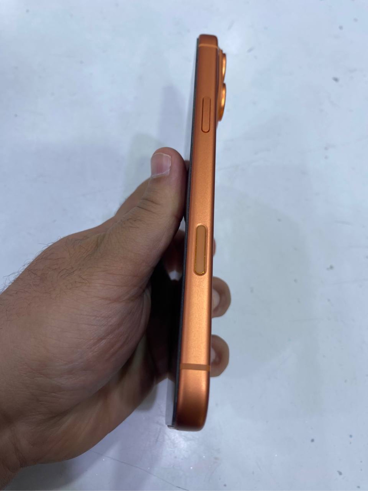 Apple iPhone 17 Pro Max — 1,890,000 د.ع