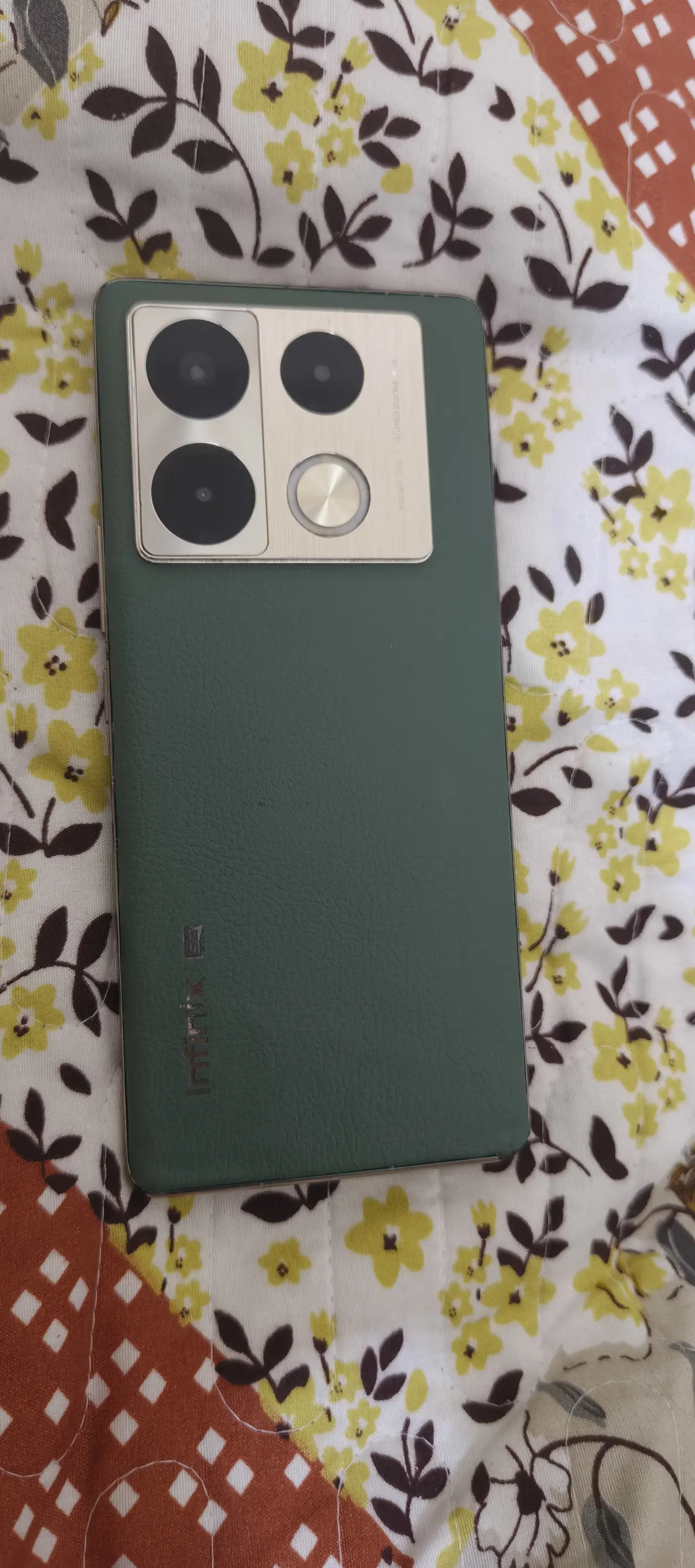 Infinix Note 40 Pro 4G — 200,000 د.ع