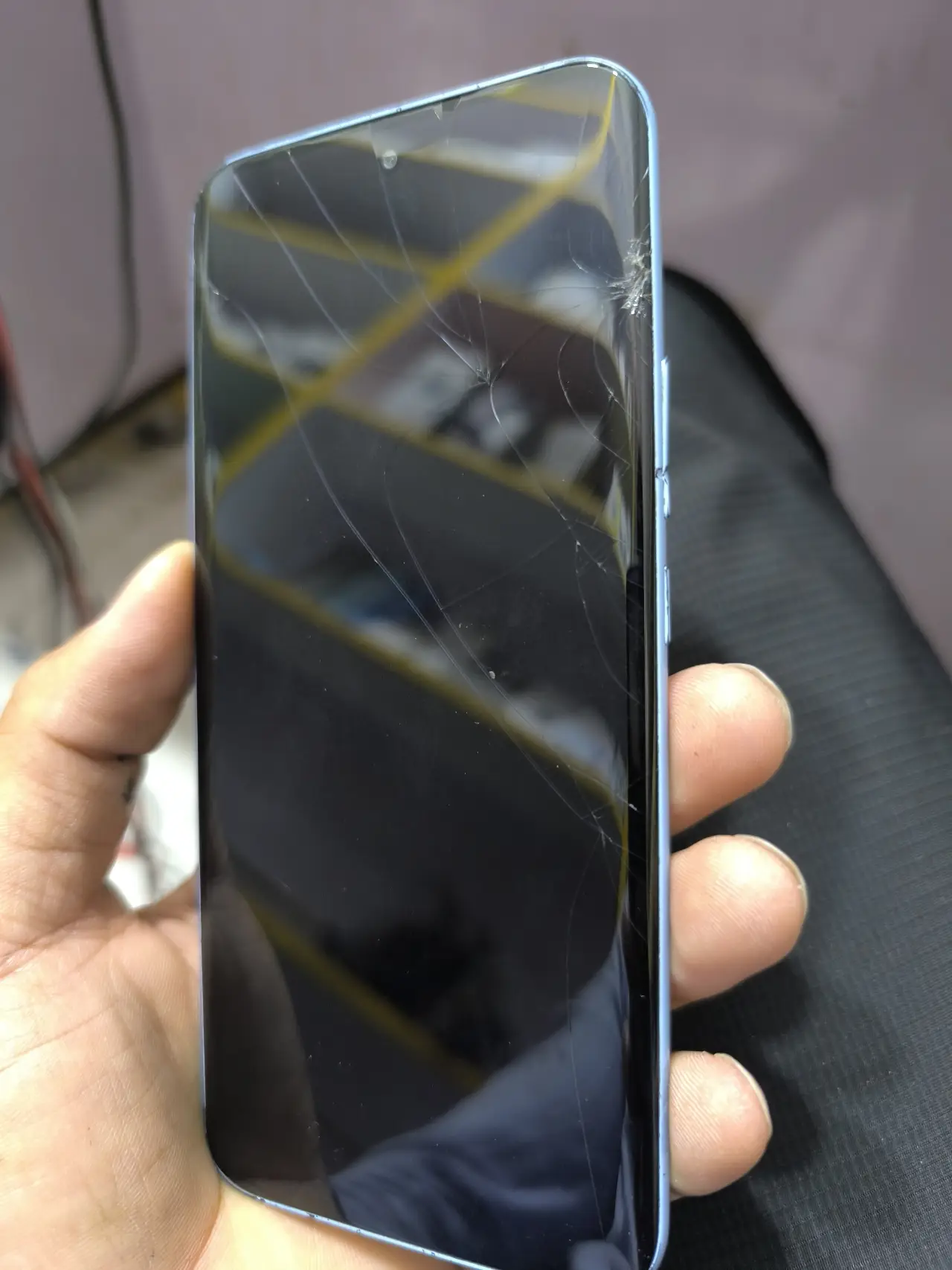 Tecno Pova Slim — 175,000 د.ع