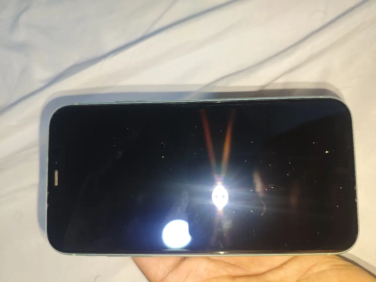 Apple iPhone 11 — 225,000 د.ع