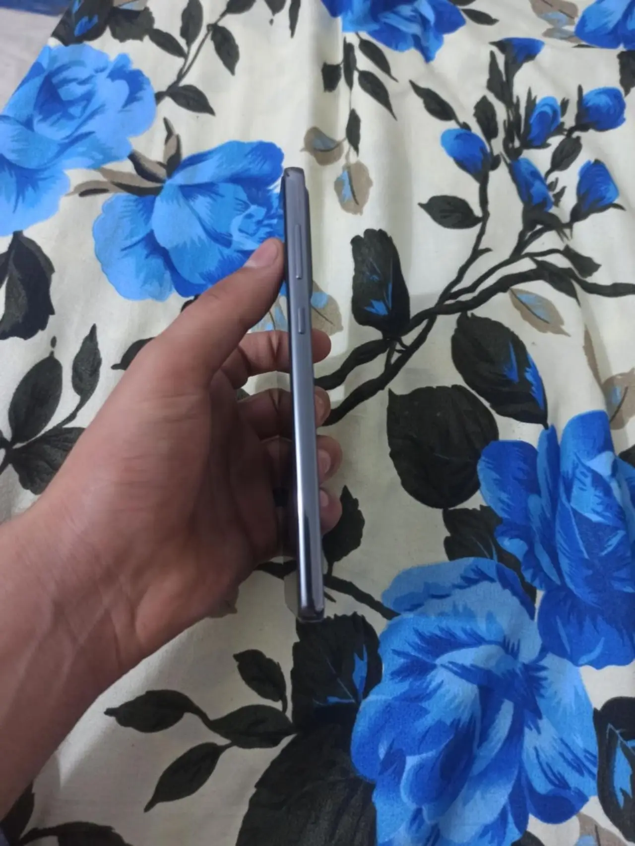 Samsung Galaxy A73 5G — 250,000 د.ع