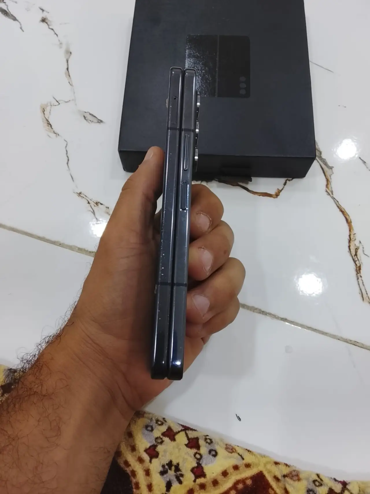 Samsung Galaxy Z Fold5 — 850,000 د.ع