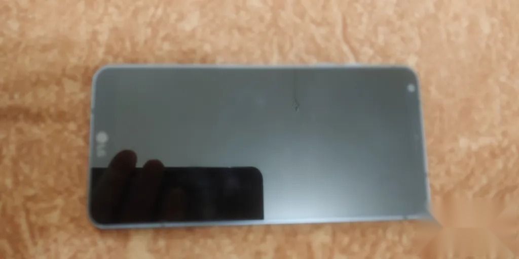 Other LG G6 ذاكره 32 — 75,000 د.ع