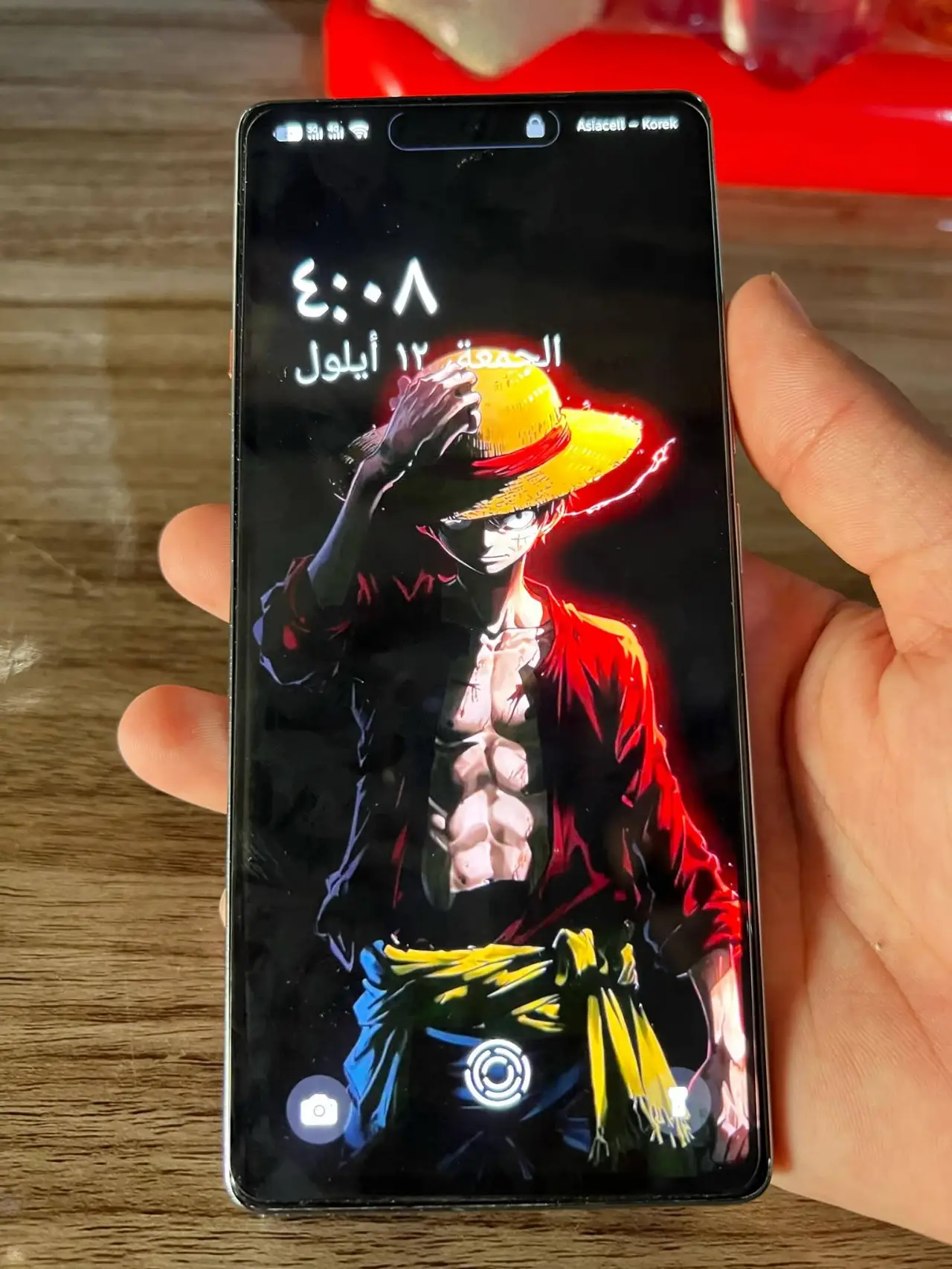 Tecno Camon 40 — 300,000 د.ع