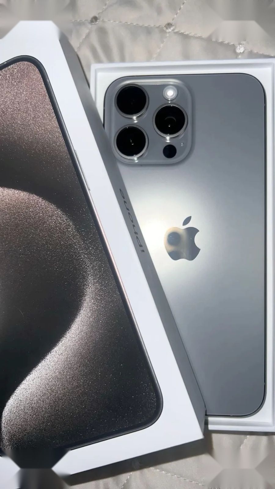 Apple iPhone 15 Pro Max