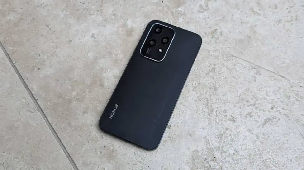 Honor 200 Lite — 260,000 د.ع