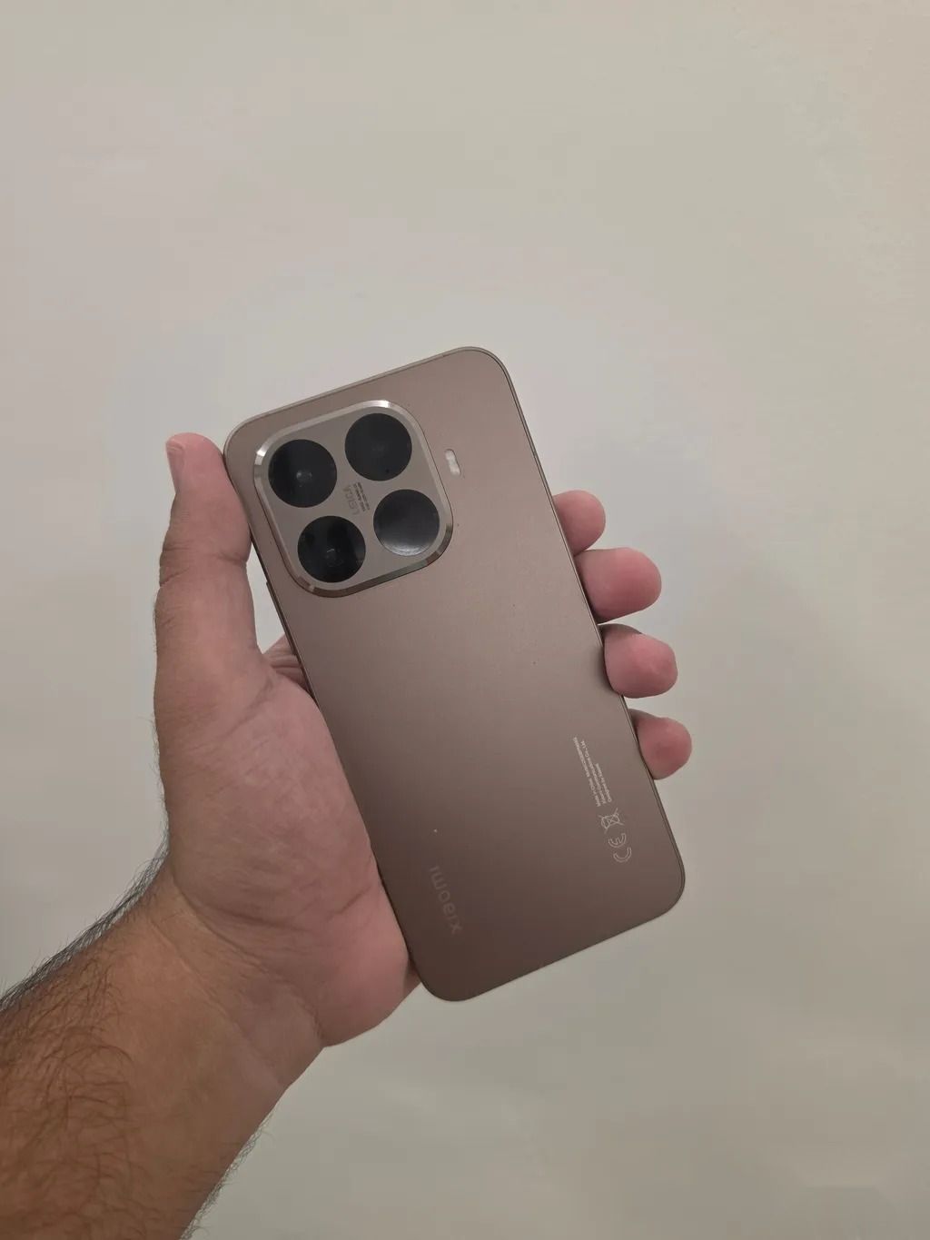 Xiaomi 15T Pro — 775,000 د.ع