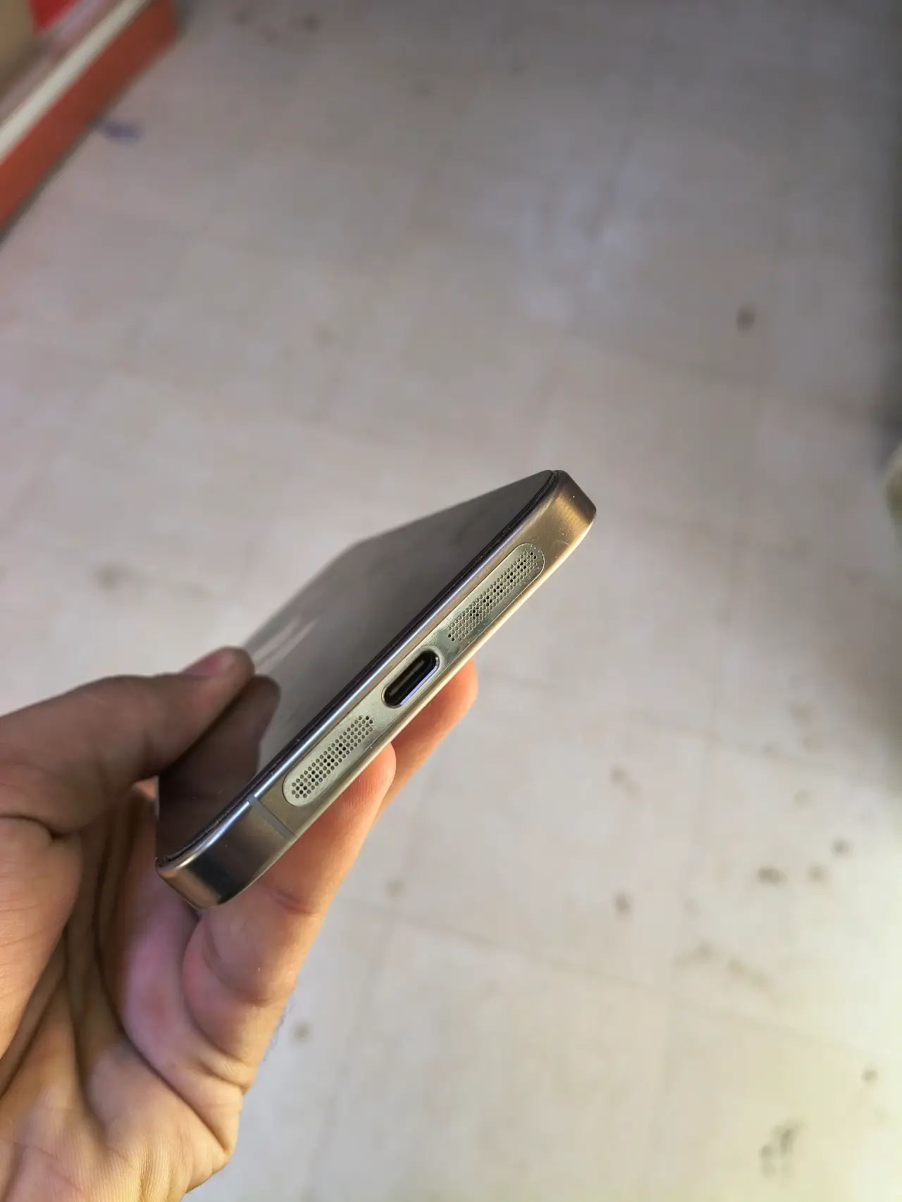Apple iPhone 16 Pro Max — 1,500,000 د.ع
