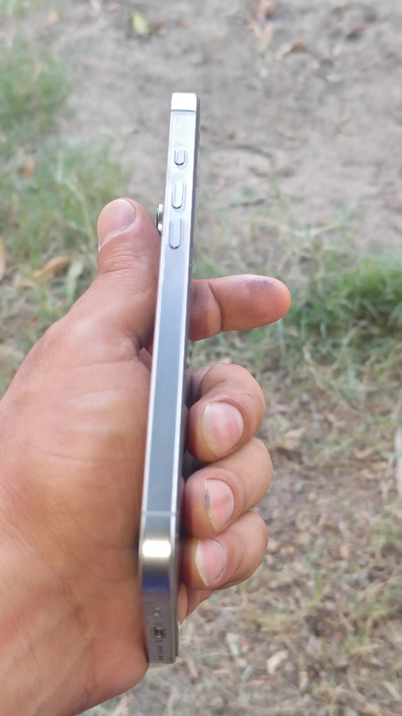 Apple iPhone 16 Pro Max — 1,175,000 د.ع