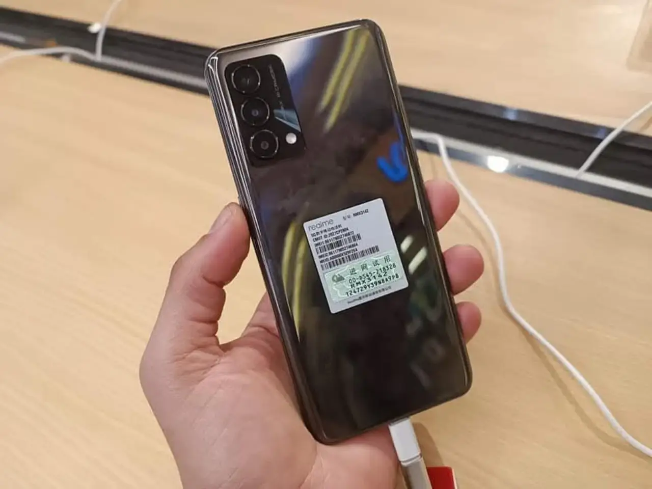 Realme Q3 pro