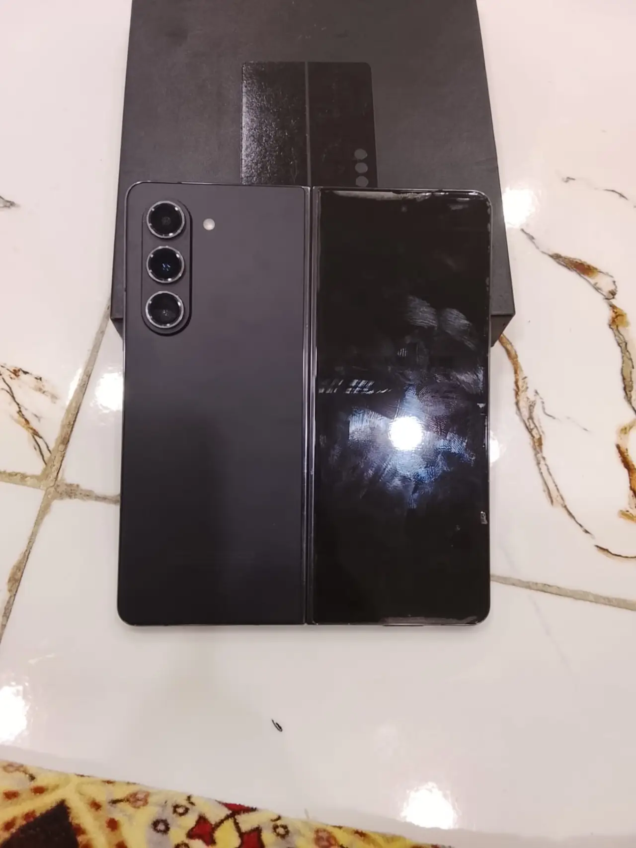 Samsung Galaxy Z Fold5 — 850,000 د.ع