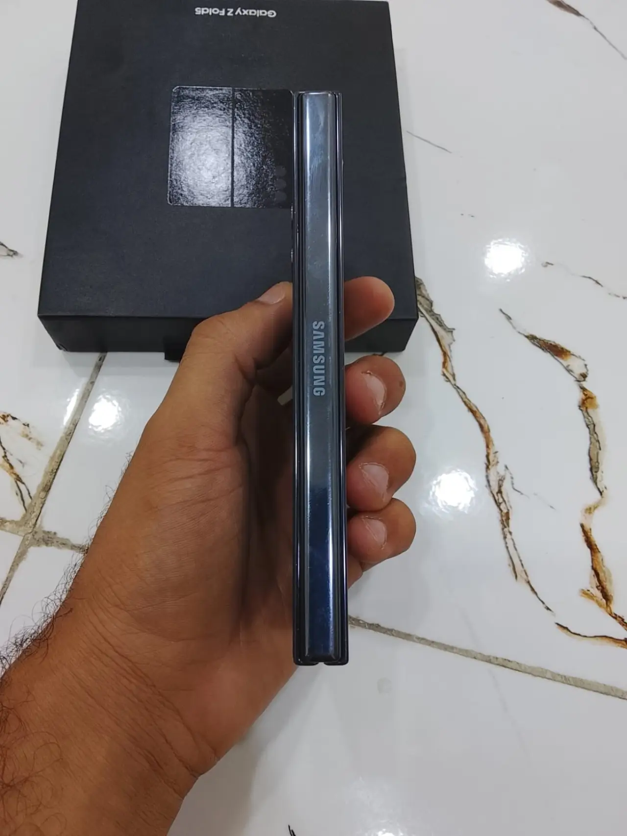 Samsung Galaxy Z Fold5 — 850,000 د.ع