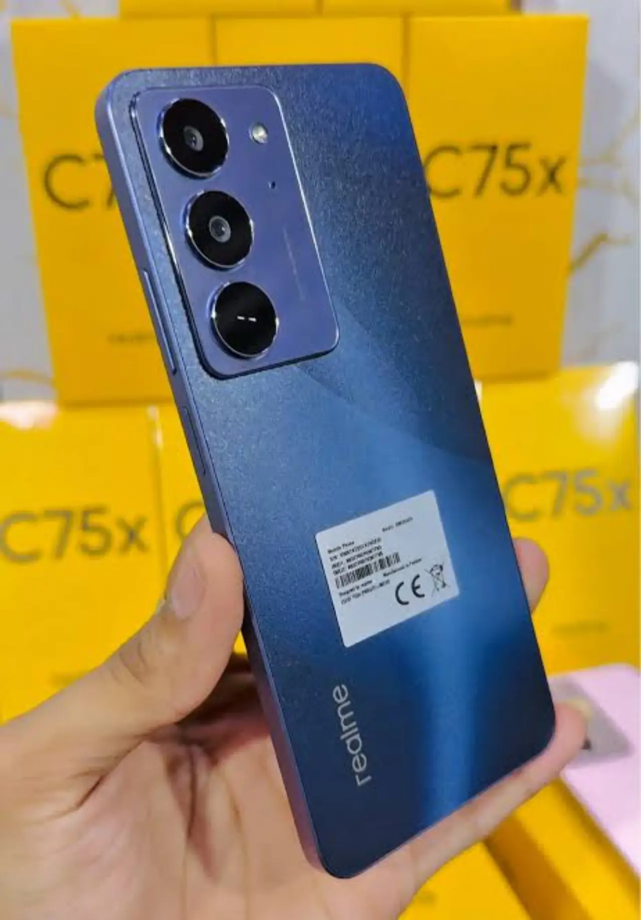 Realme C75x — 200,000 د.ع