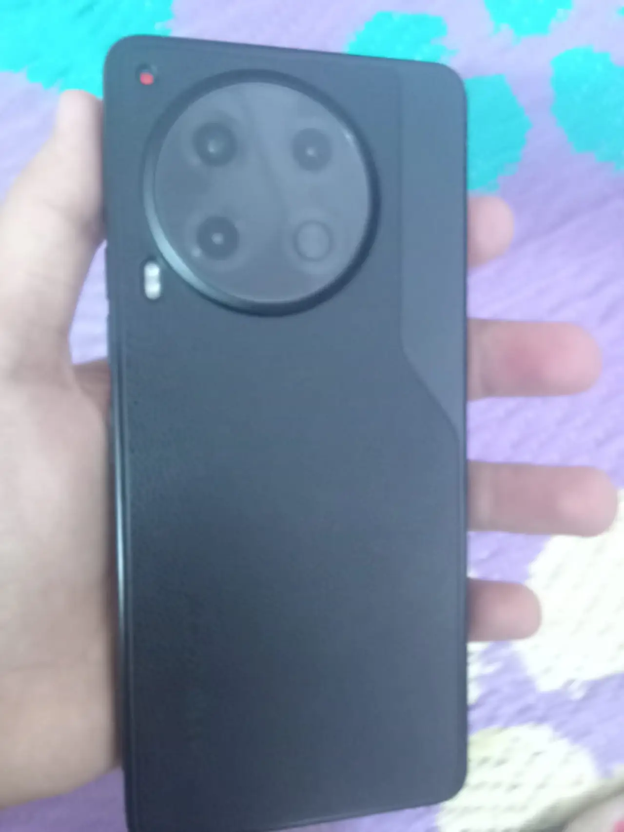 Tecno Camon 30 5G — 190,000 د.ع