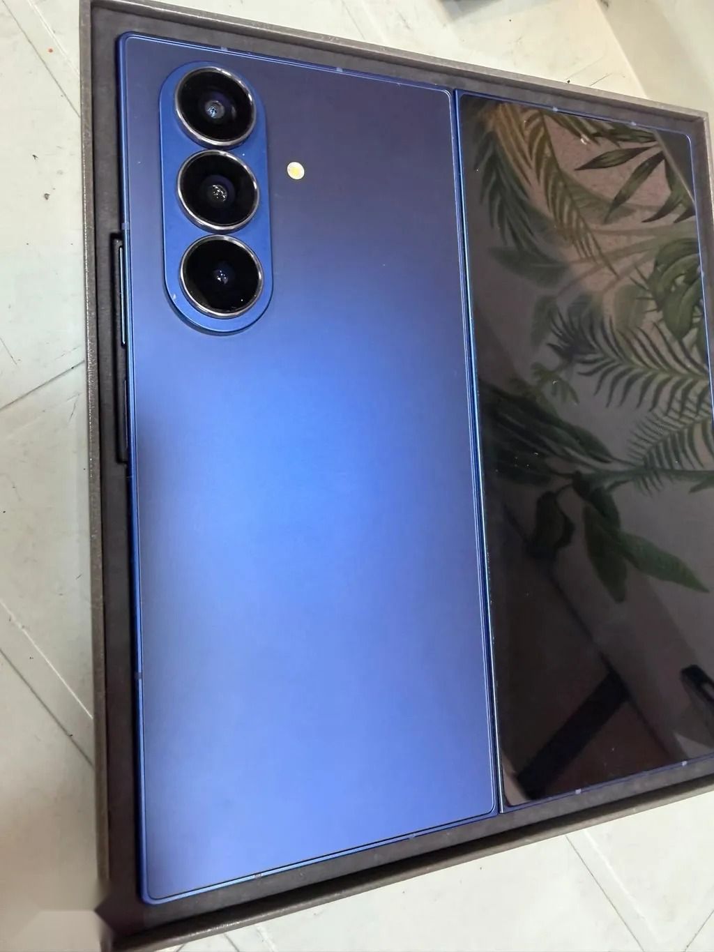 Samsung Galaxy Z Fold7 — 3,330,000 د.ع