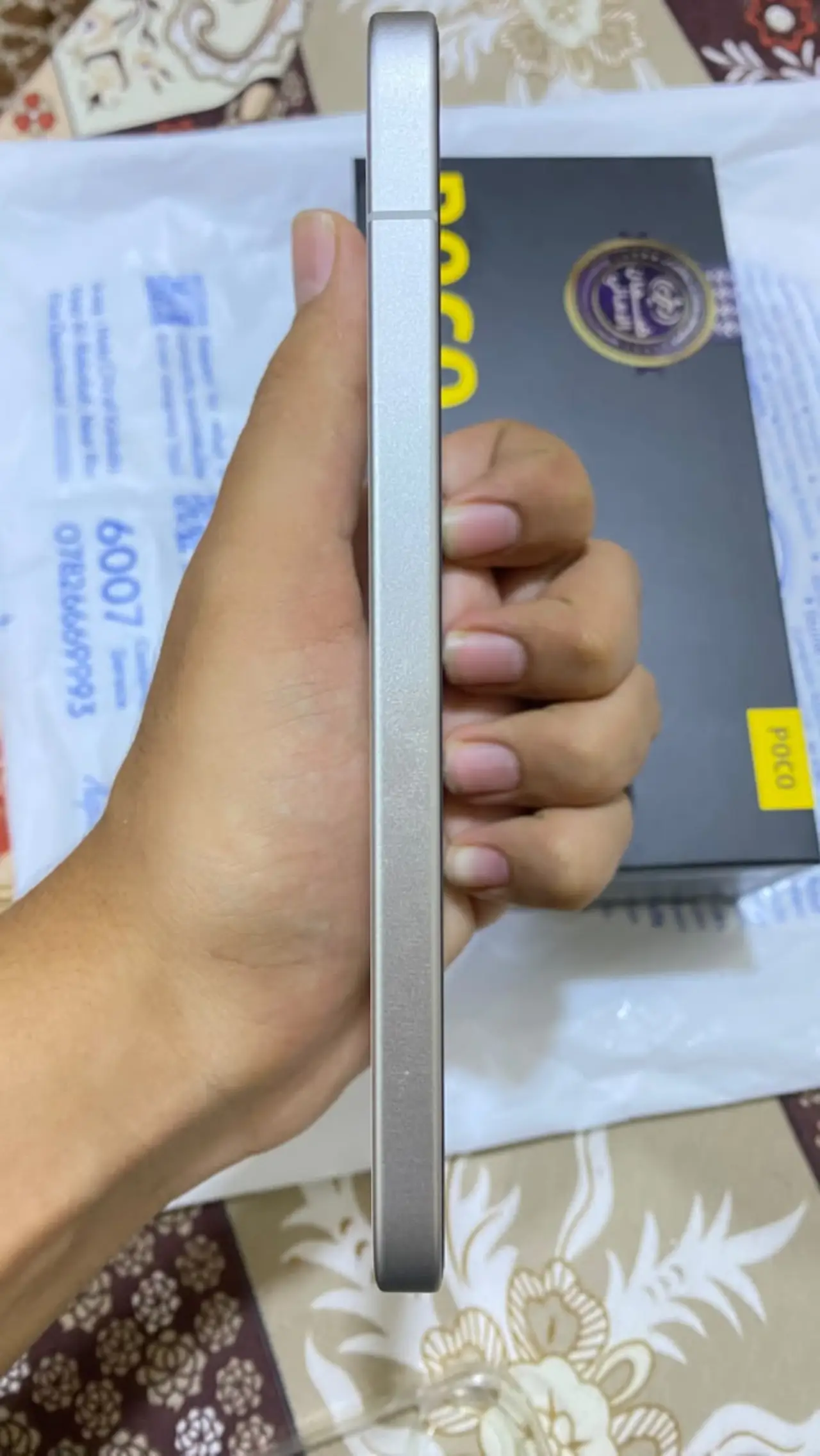 POCO X8 Pro — 520,000 د.ع