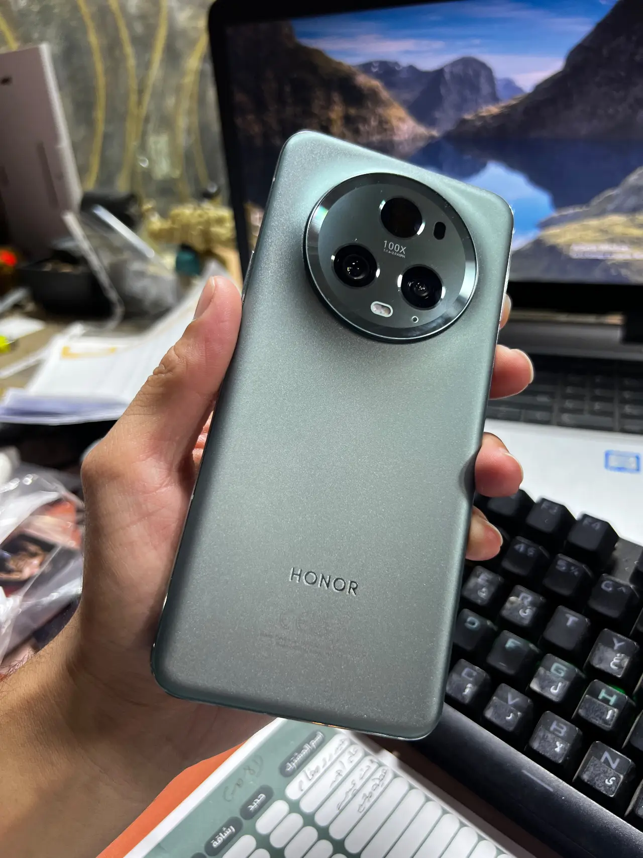 Honor Magic5 Pro — 575,000 د.ع