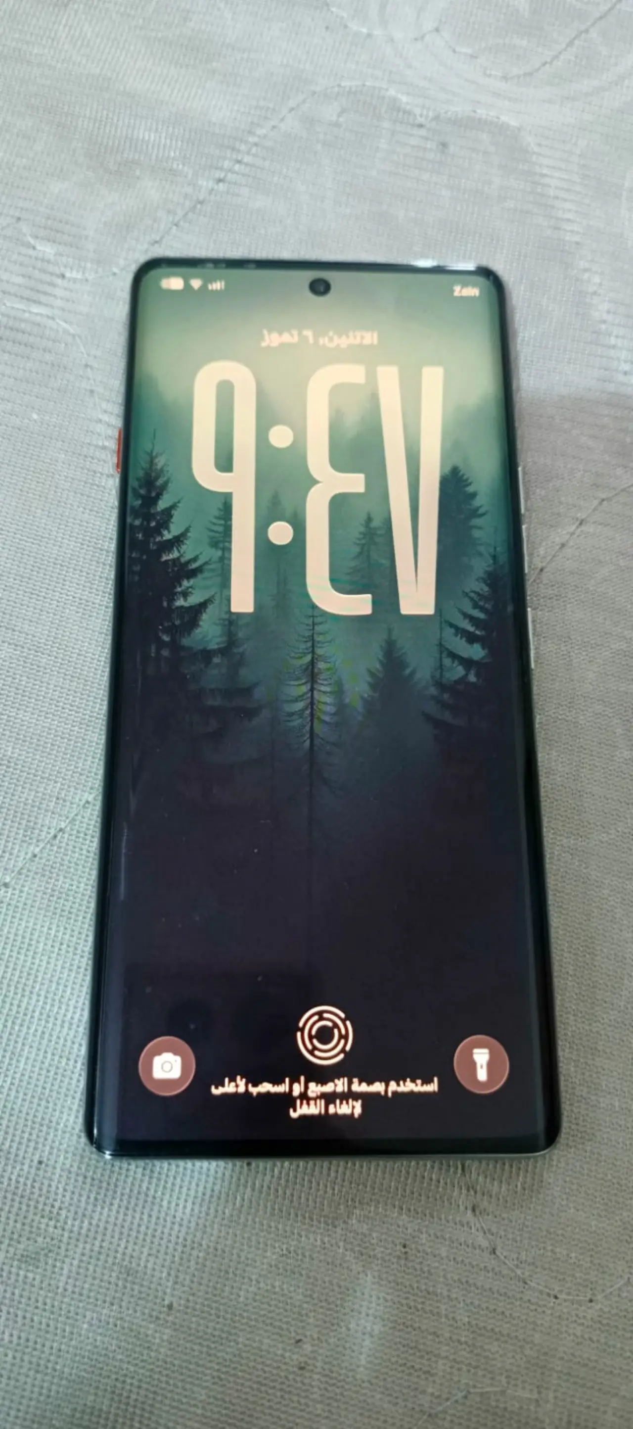 Tecno Camon 40 Pro 5G — 300,000 د.ع