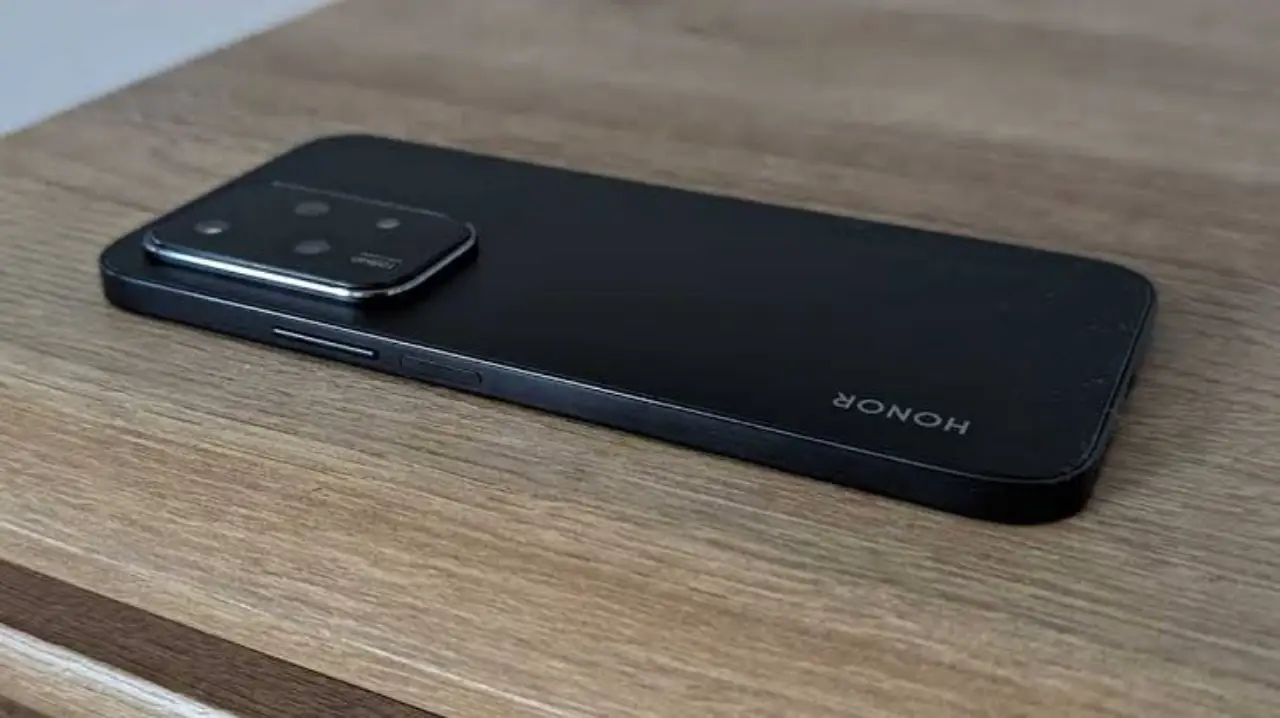 Honor 200 Lite — 260,000 د.ع