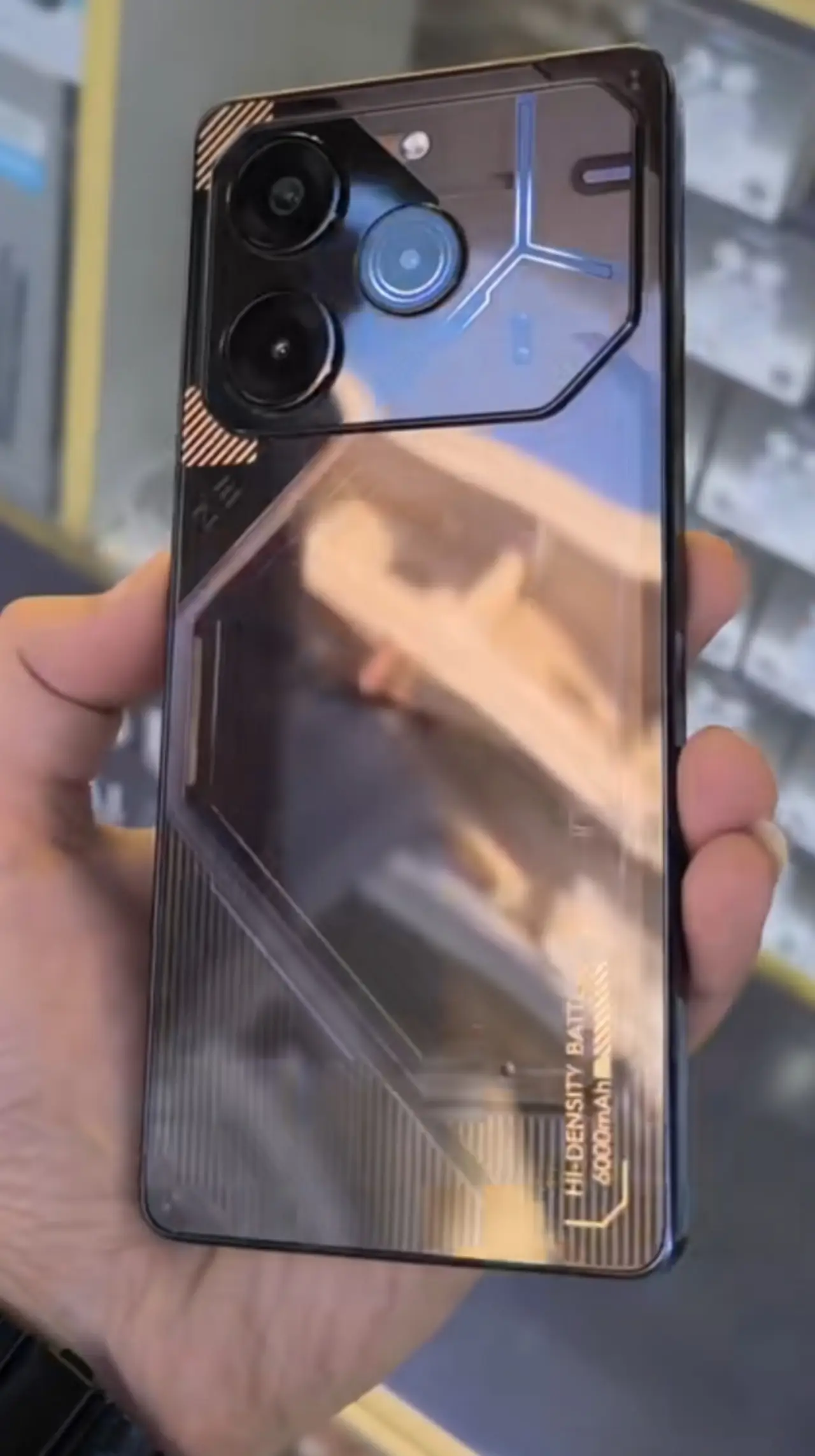Tecno Pova 6 Neo 5G — 300,000 د.ع