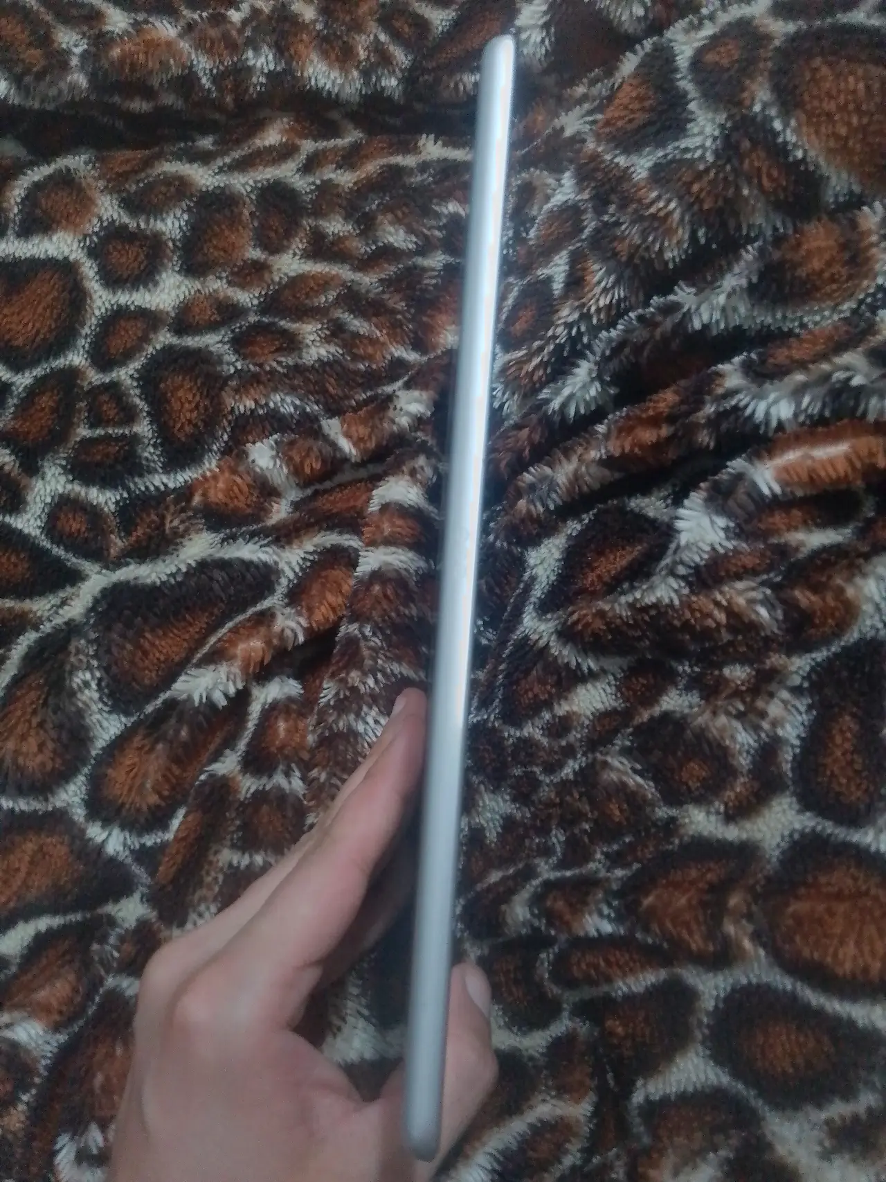 Apple iPad 9 — 375,000 د.ع