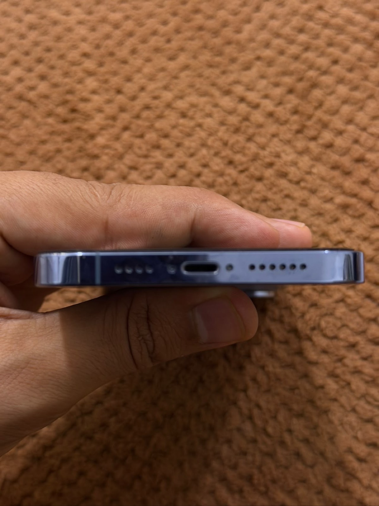 Apple iPhone 13 Pro Max — 750,000 د.ع