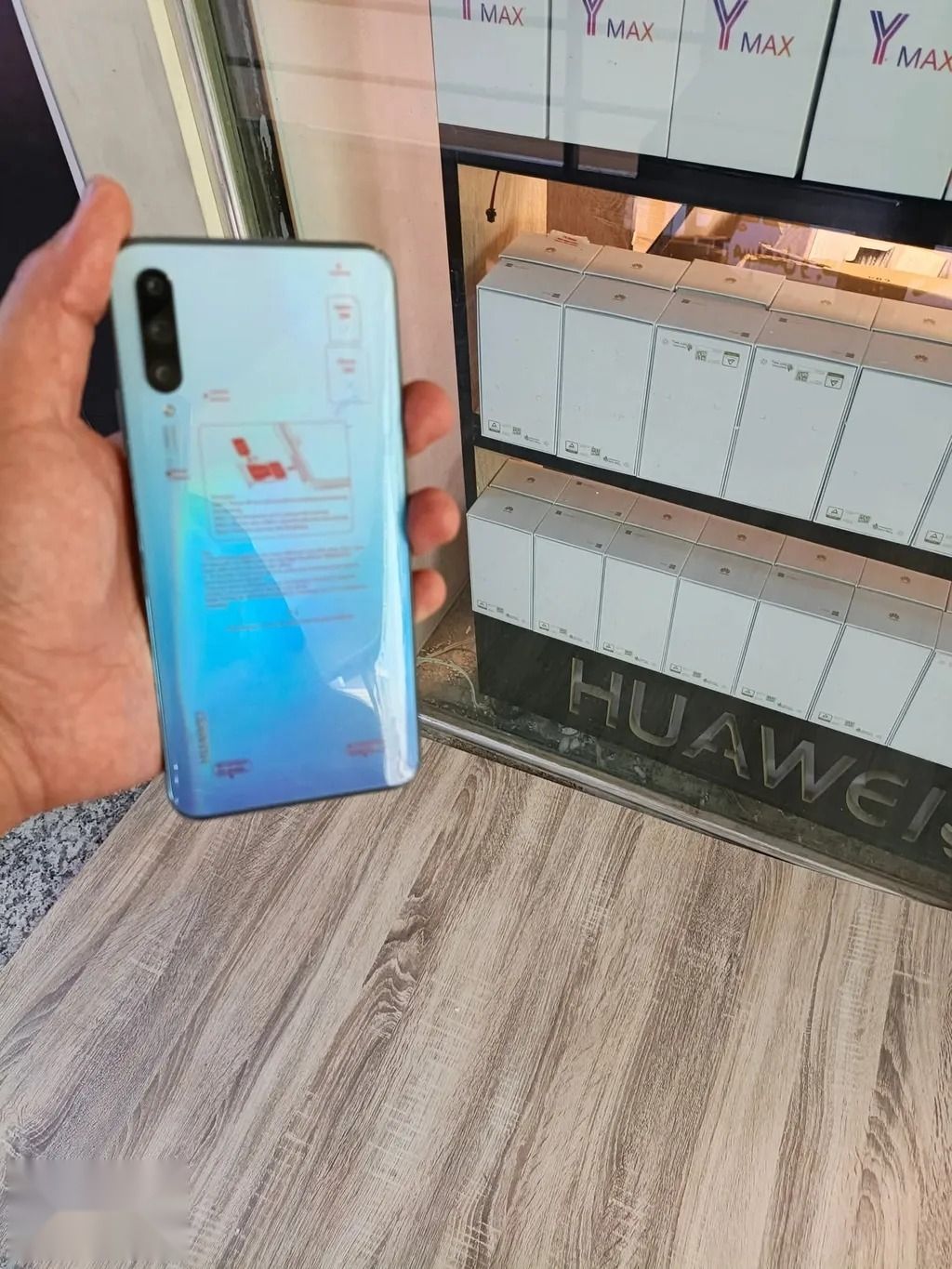 Huawei Y9s — 130,000 د.ع