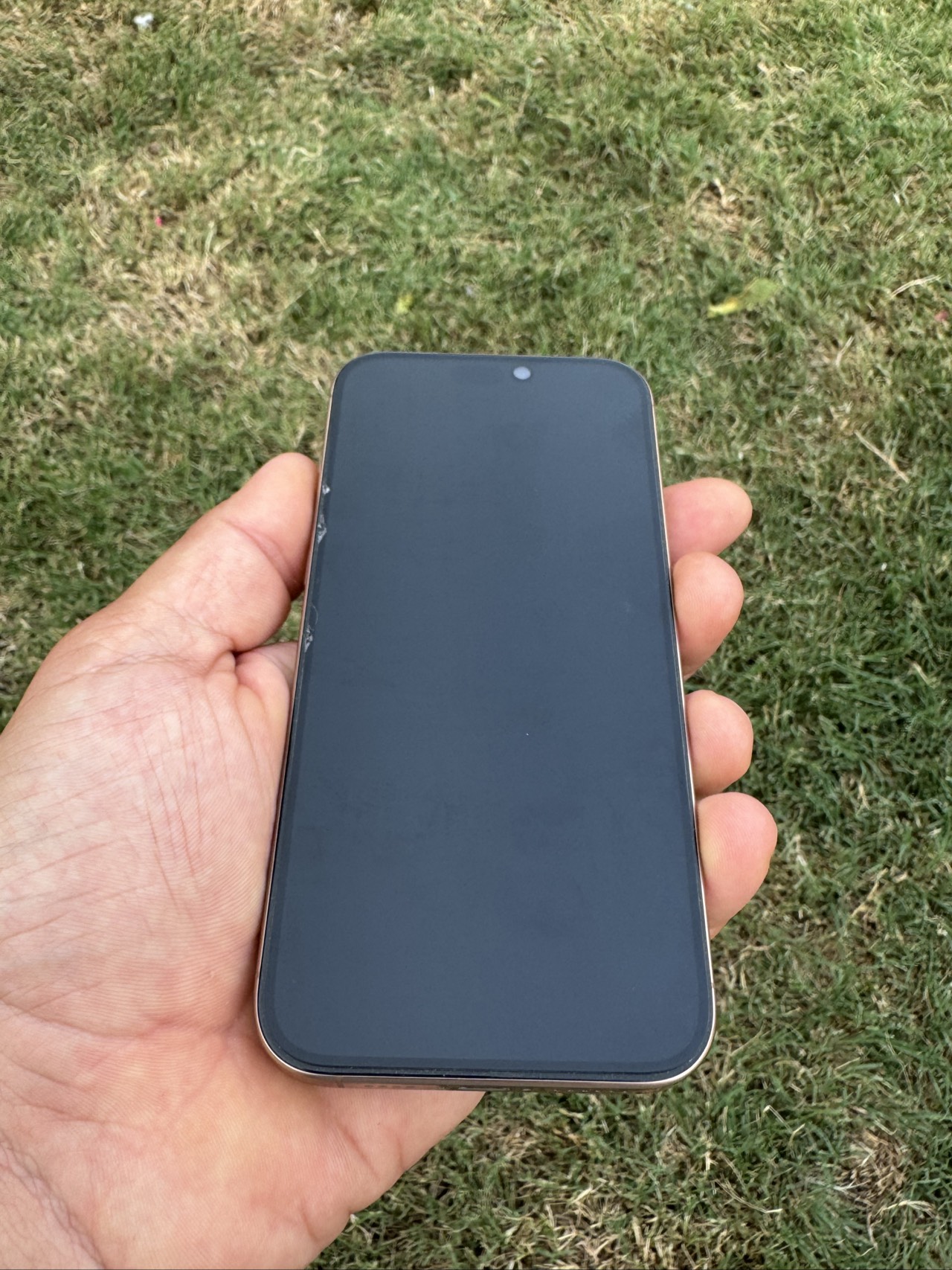 Apple iPhone 16 Pro Max — 1,400,000 د.ع