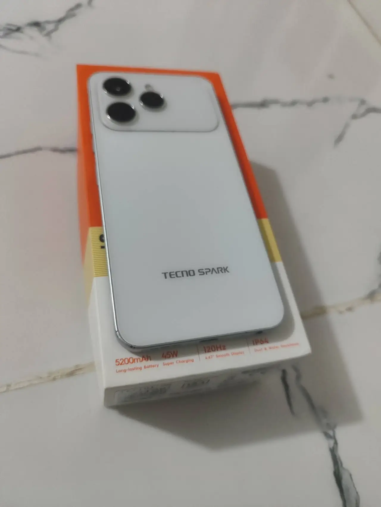 Tecno Spark 40 — 190,000 د.ع